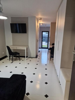 Studio z ogrodem przy Orlej